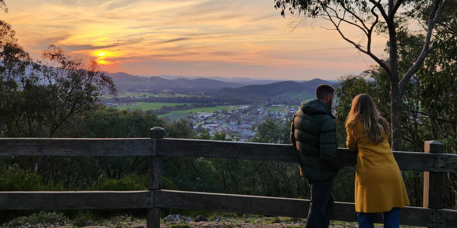 refrom hill Myrtleford sunset 16_9